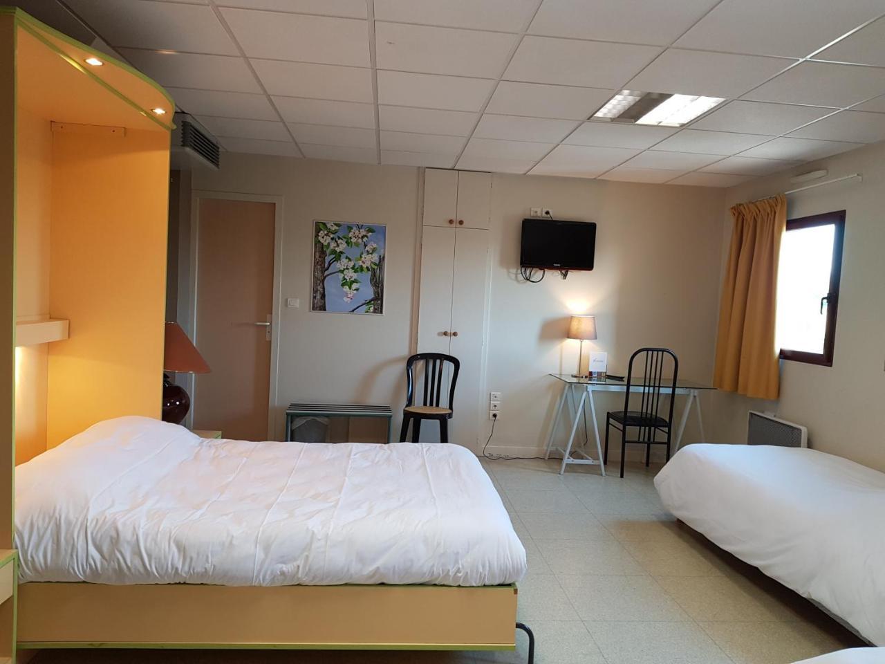 Hotel Le Saint Vincent Lyon Sud Vourles Luaran gambar